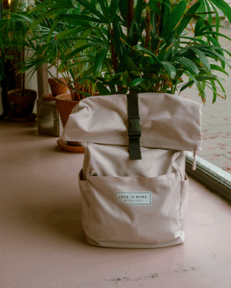 LOVE IS MORE | batoh natural